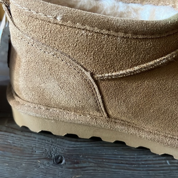 Brand new, woman’s low bear paws. Size 5❤️ - Picture 3 of 9